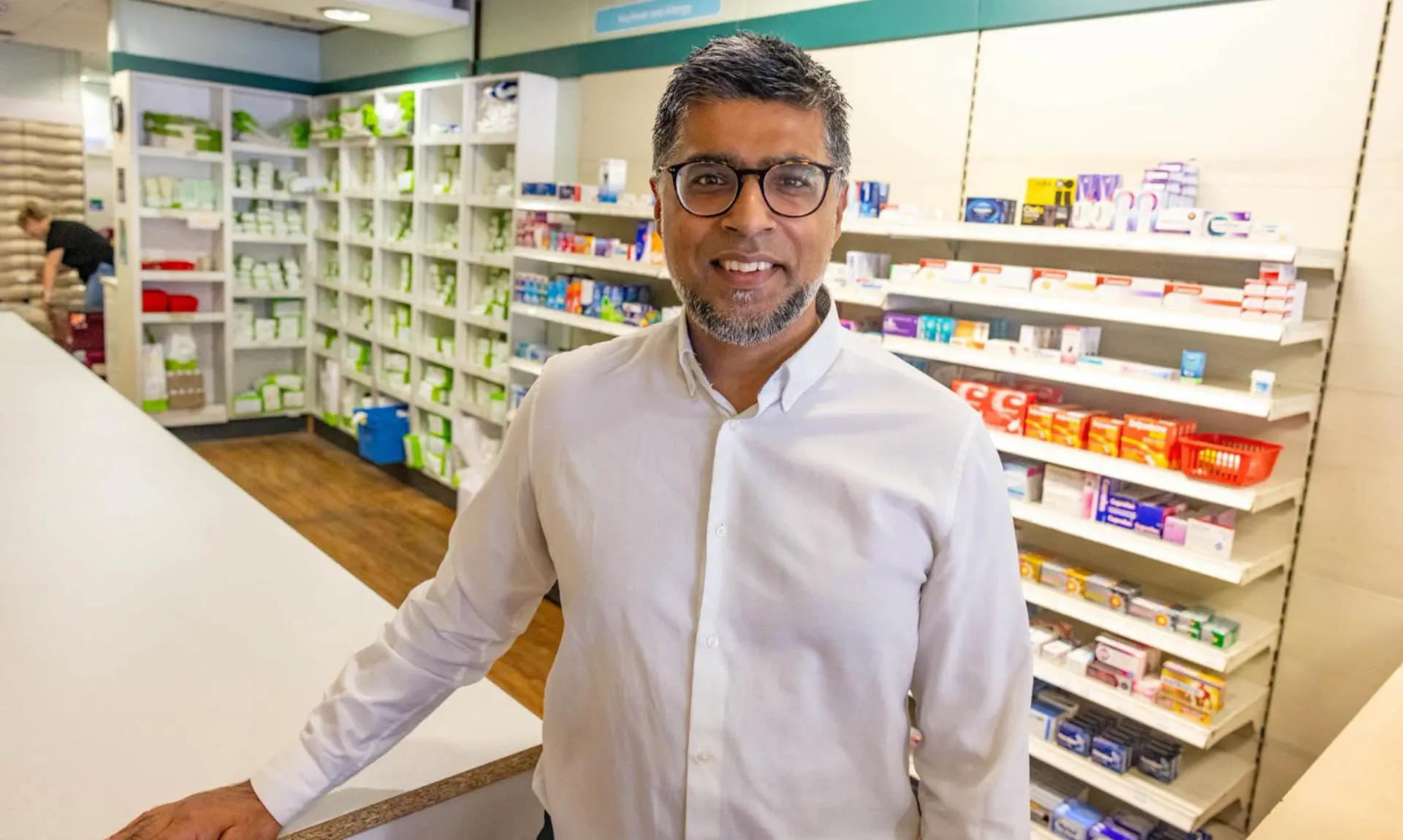 A Vivo pharmacist in the pharmacy
