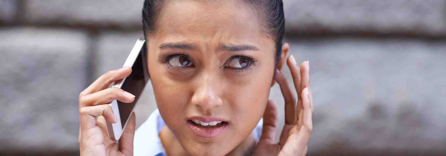 Can I safely extract earwax at home?