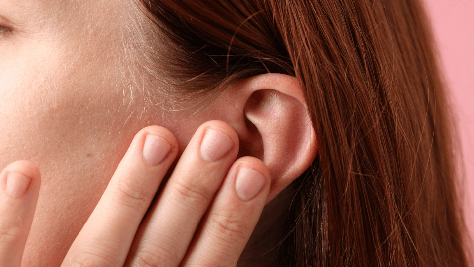 how to remove water from ear