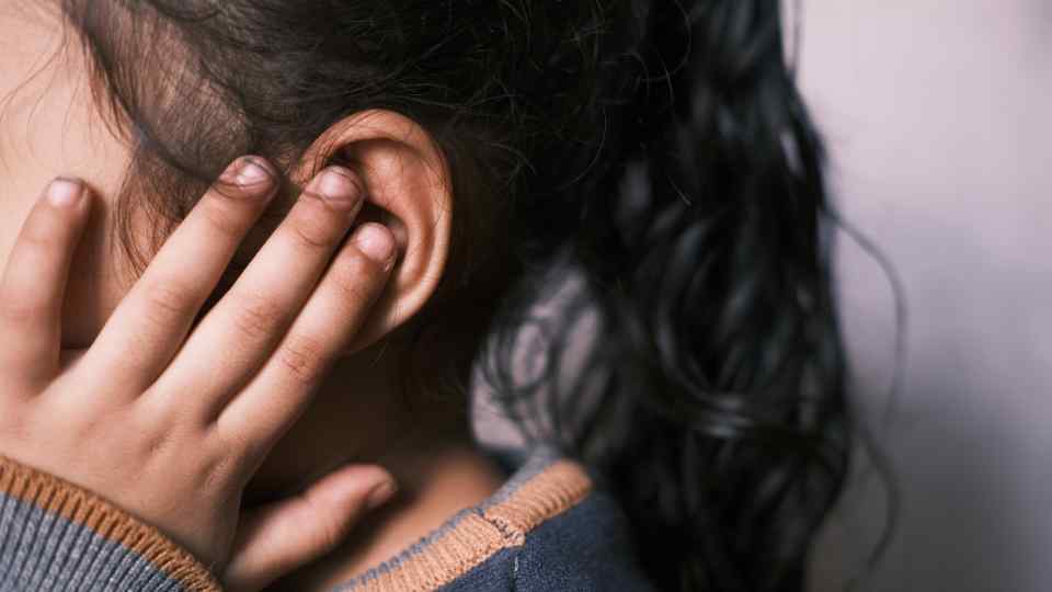 how to clean your ear properly