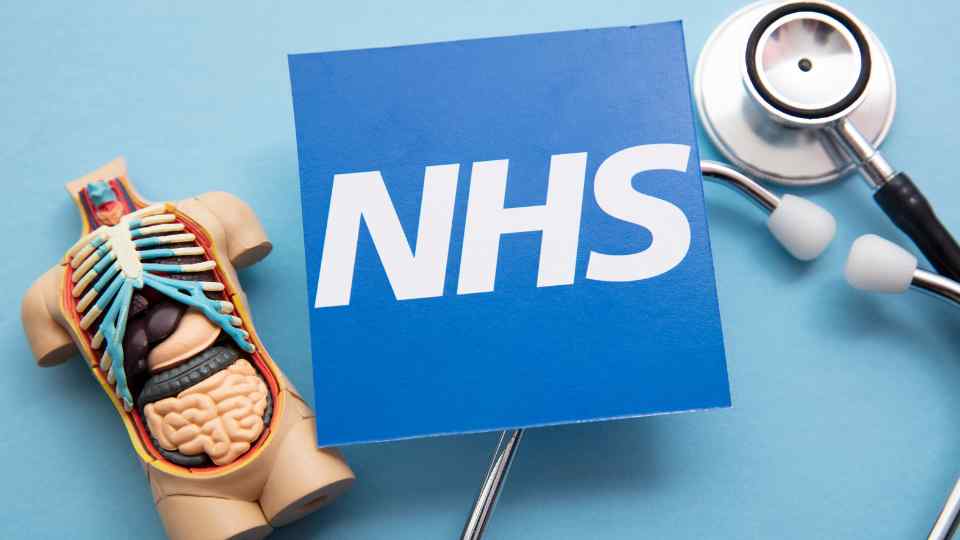 get nhs holiday vaccinations